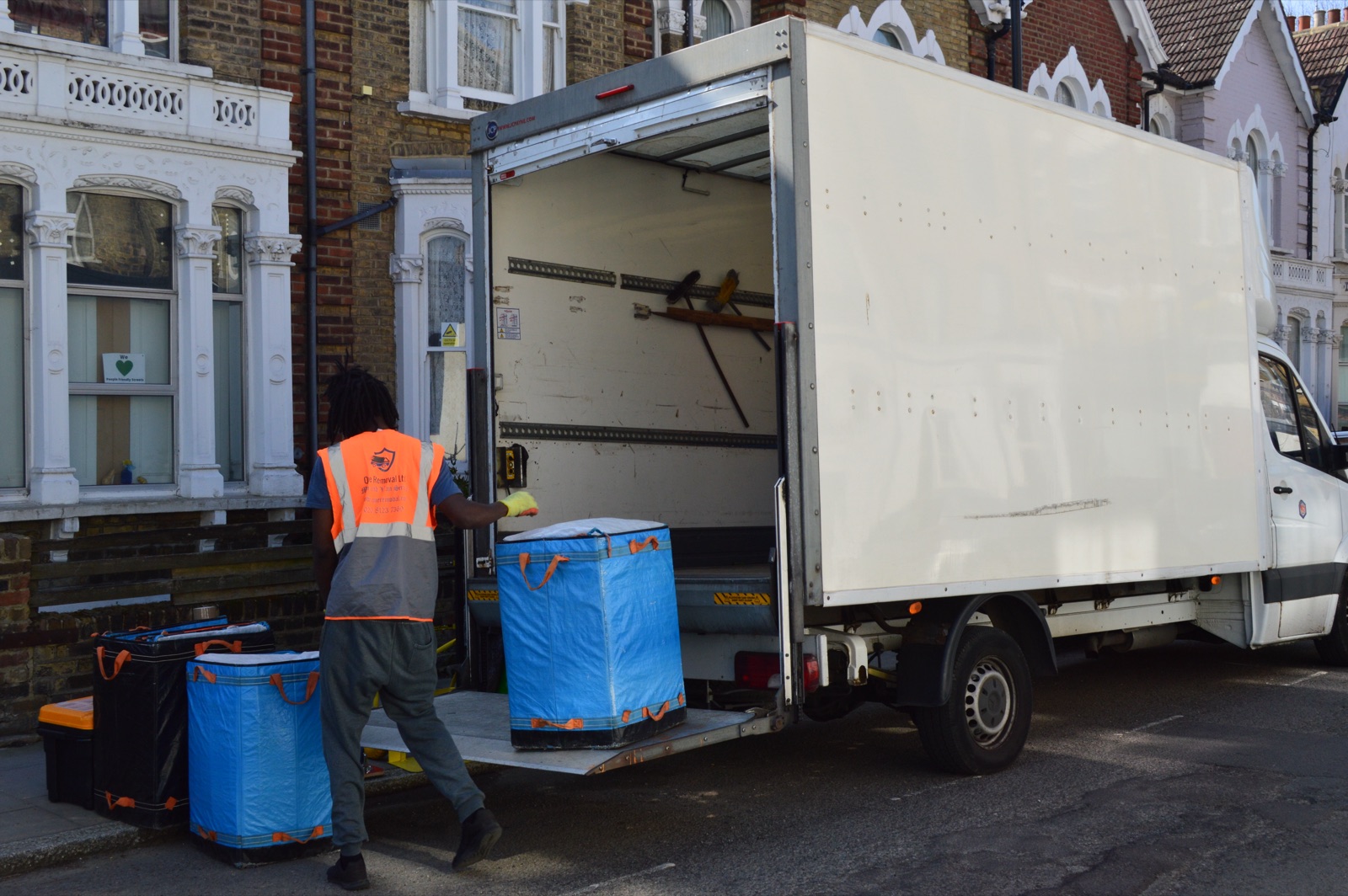 Luton van outside a residential property for a house move