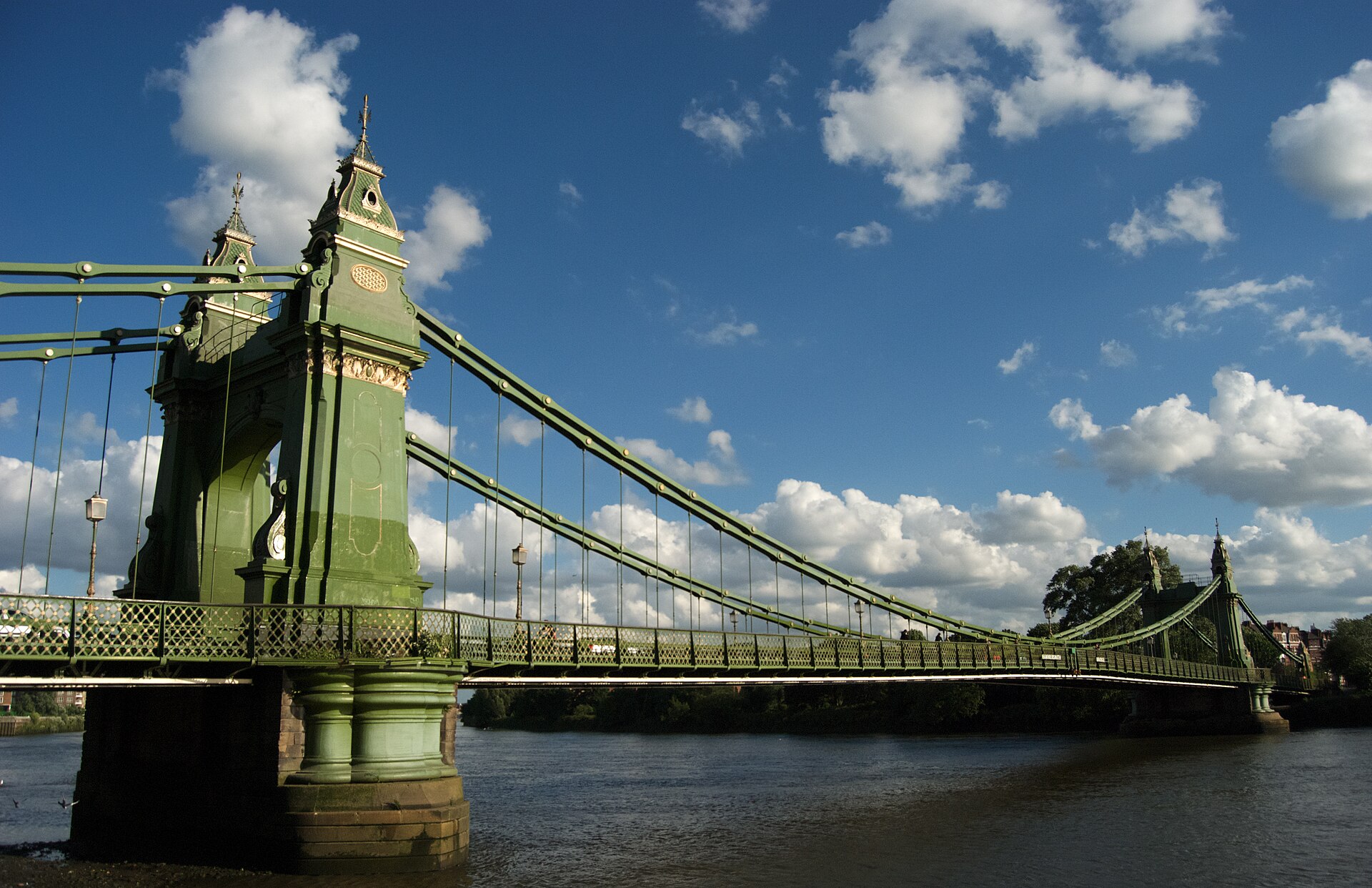 Hammersmith Bridge for removals in Hammersmith and Fulham