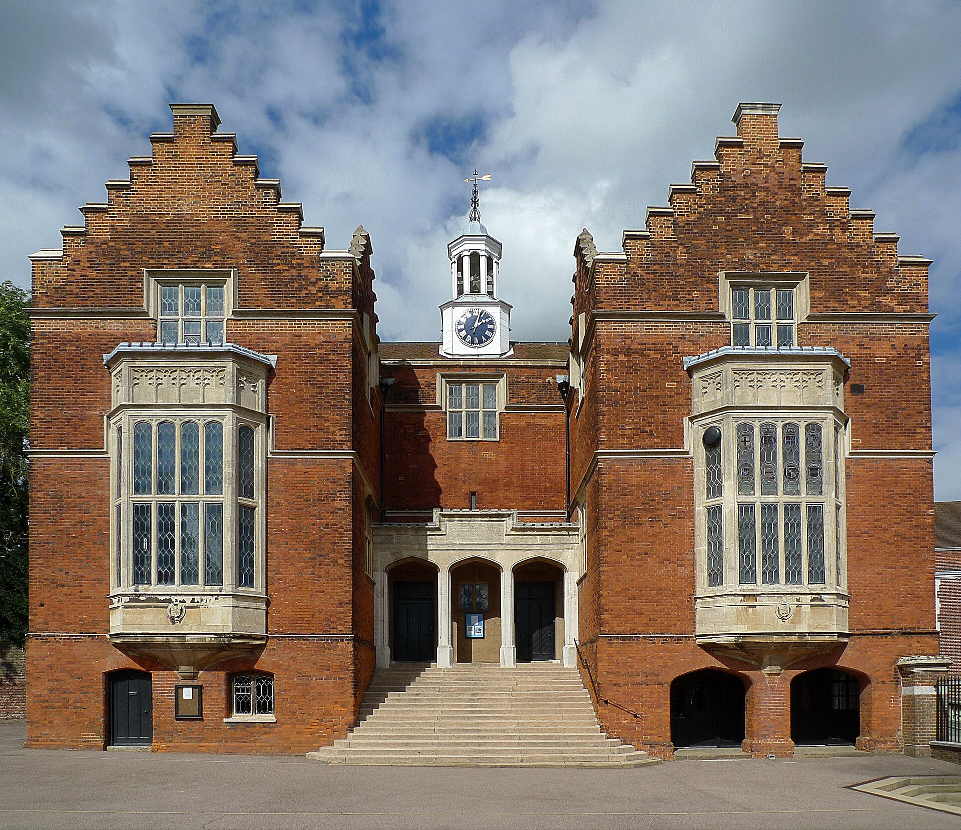 Harrow School, a recognisable landmark for removals in Harrow