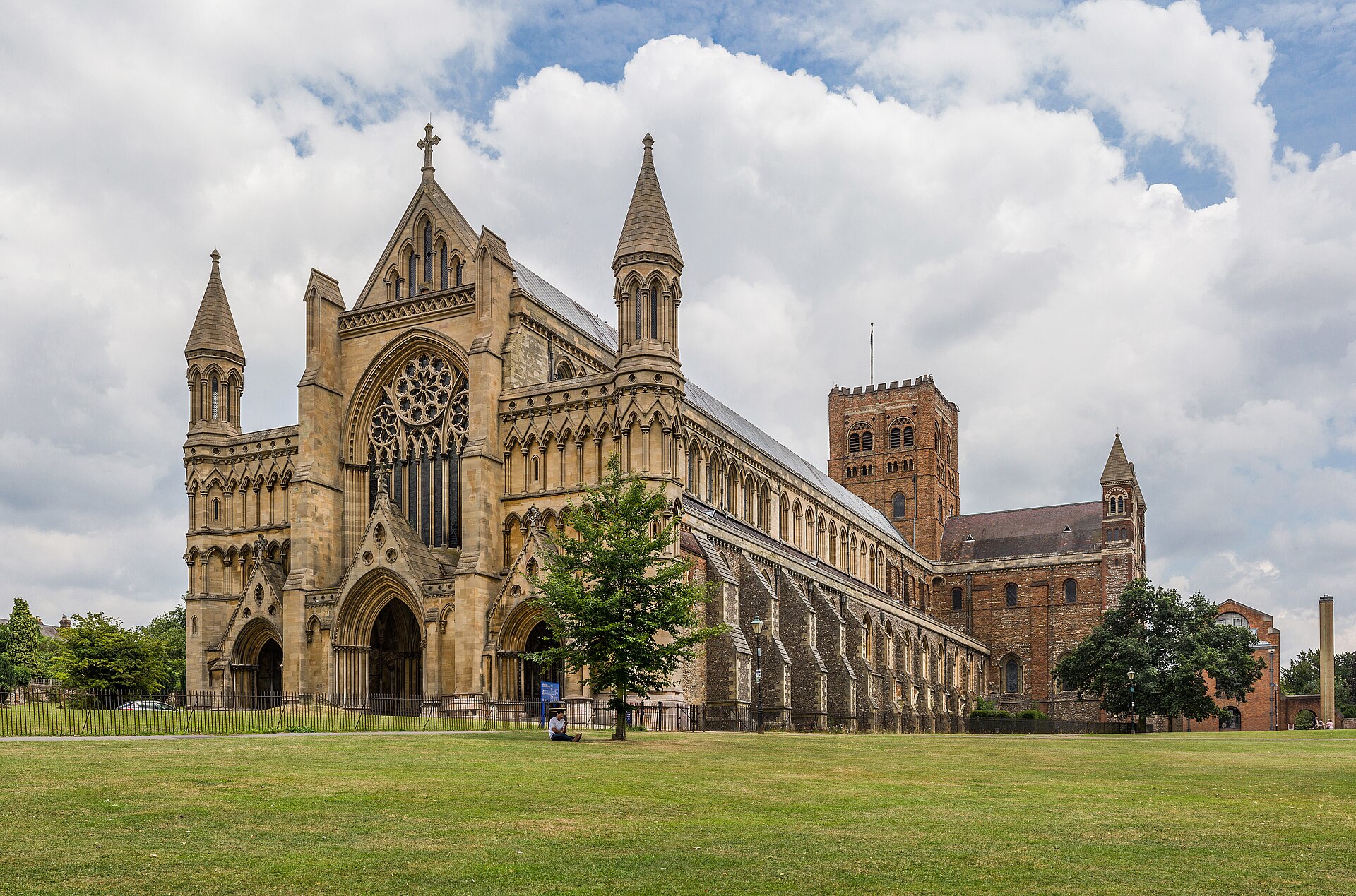 St Albans Cathedral for removals in Hertfordshire