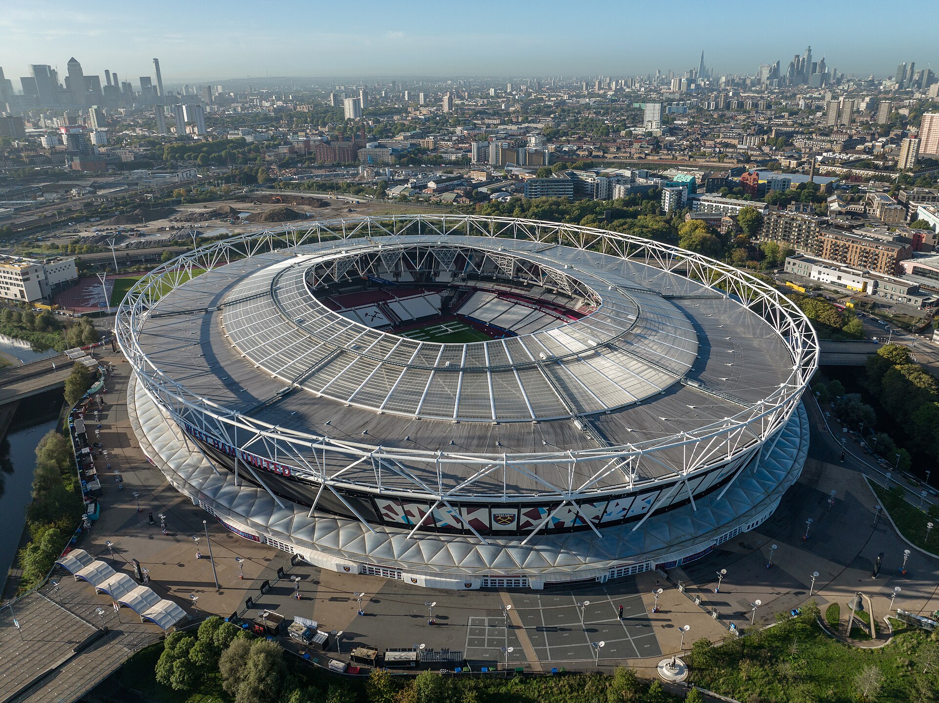 London Stadium, a recognisable landmark for removals in Newham